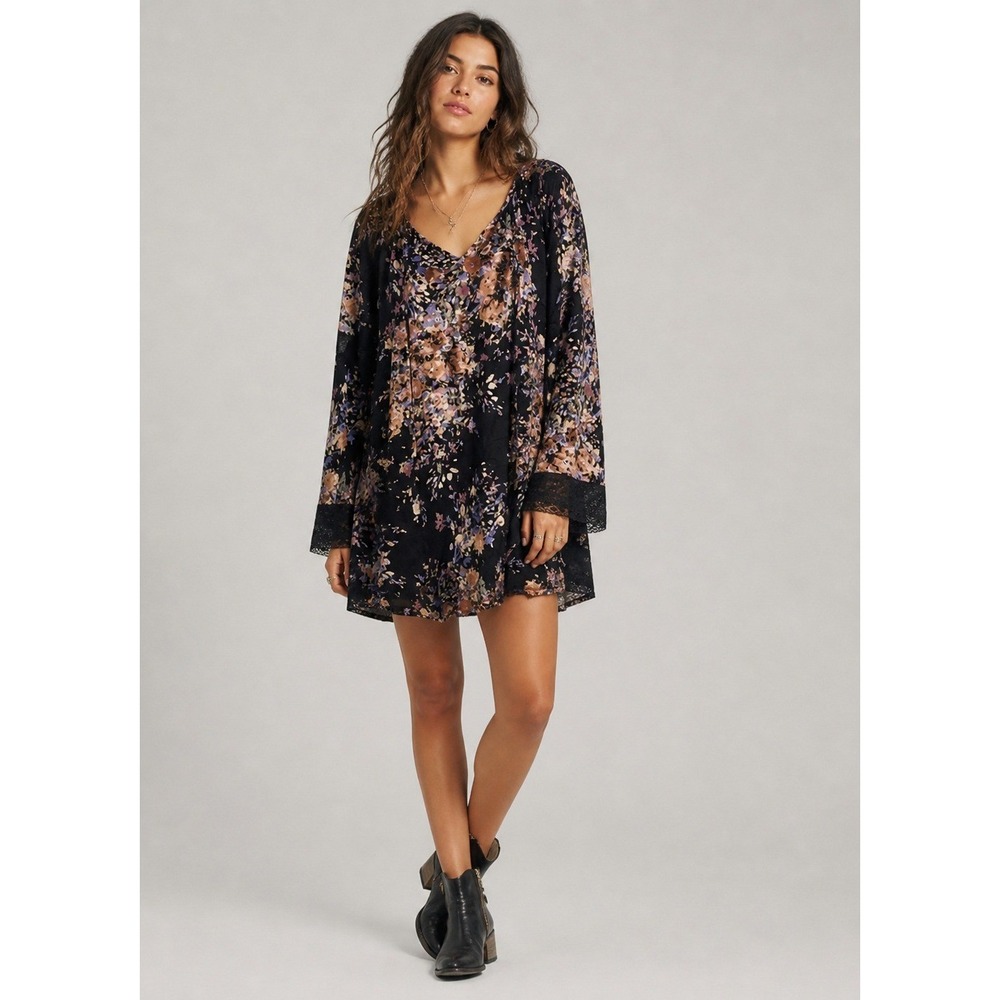 Lovestitch Dark Romantic Dress Womens L Black Floral Long Sleeve Crochet Trim